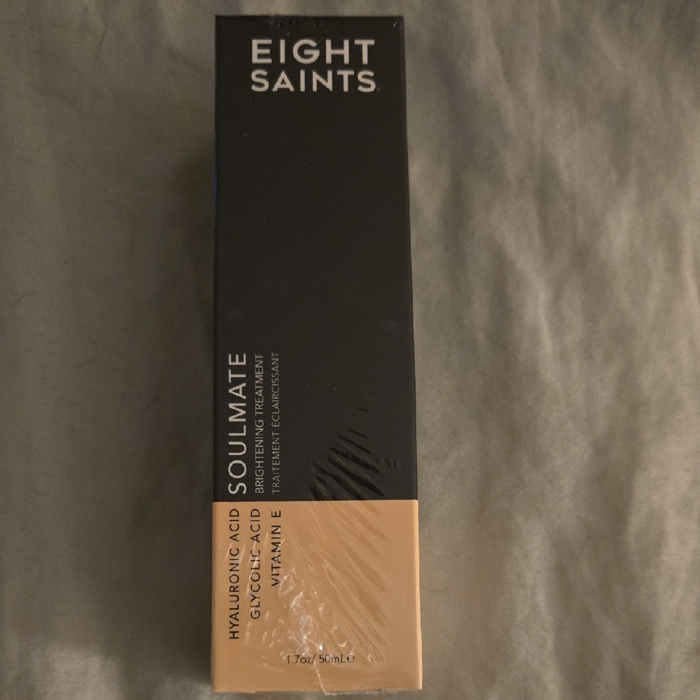 8 Saints-Soulmate Brightening Treatment  Hyaluronic Acid, Glycolic Acid & Vit E